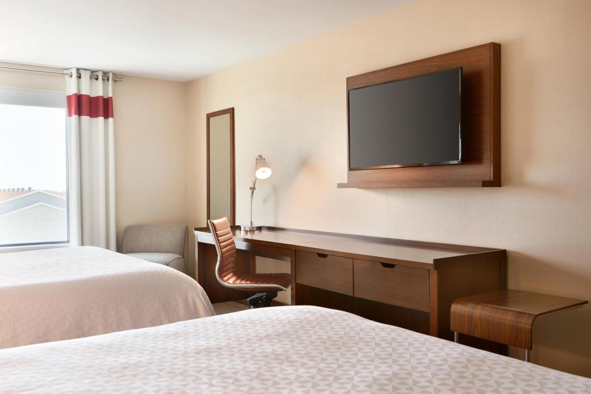 โฟร์ พอยต์ บาย เชอราตัน ฟาร์โก เมดิคัลเซ็นเตอร์ Hotel ภายนอก รูปภาพ